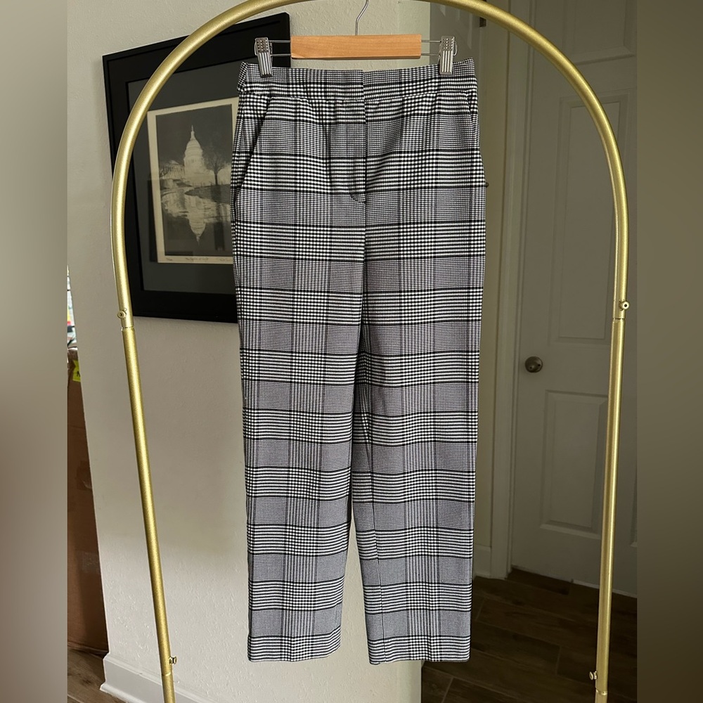 Express Women’s Black and White Editor Plaid Slim Pants